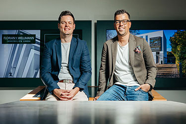 Maik Heßler und Florian Wellmann - Konferenzraum Büro